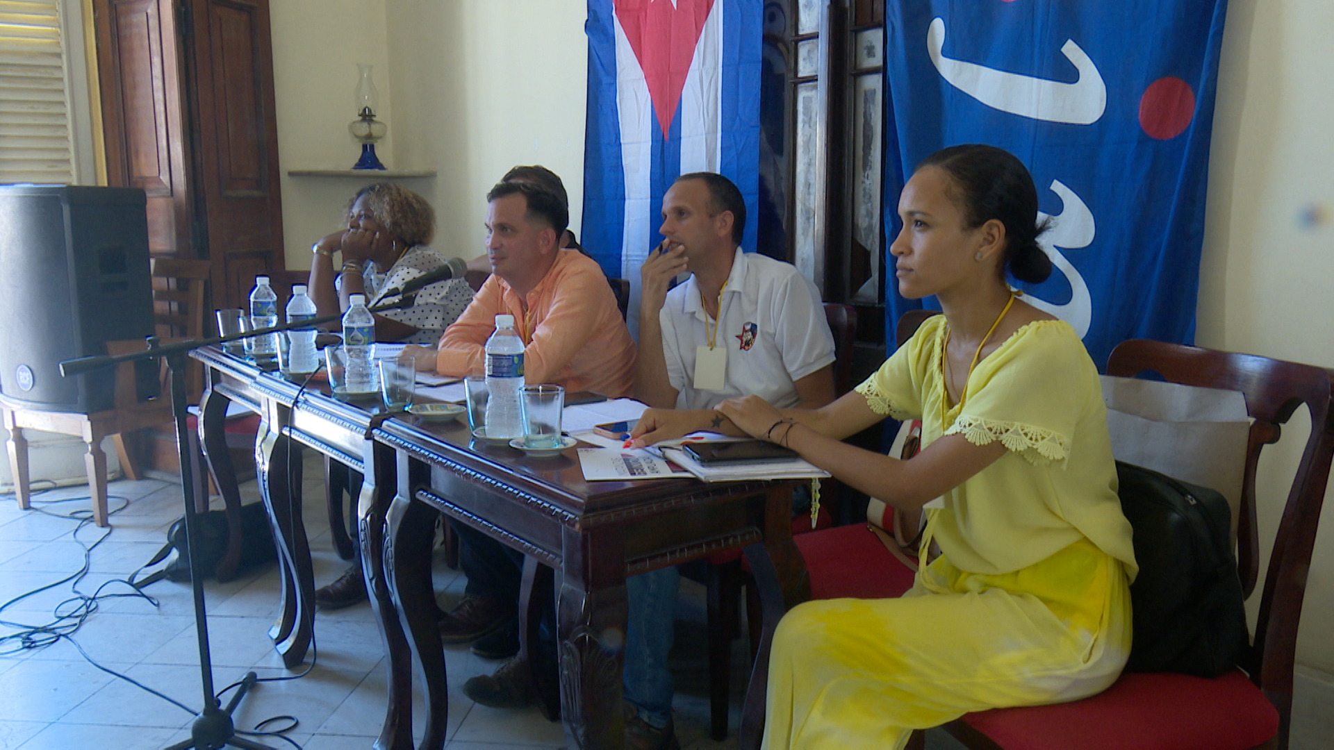 Instructores de Arte de Matanzas debaten sobre principales temas de interés de la Brigada José Martí. Foto: Edgar Moraga.