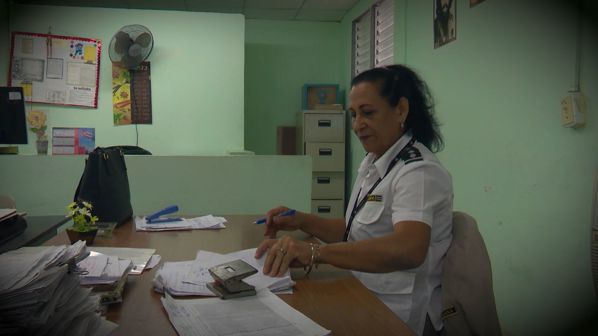 Isabel trabajando 