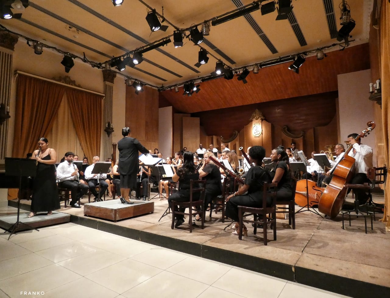 Banda Provincial de Conciertos de Matanzas con dirección de Yany Calamas en concierto inaugural del Segundo Festival de Clarinete Ciudad de los Puentes. Foto: Frank Ortega