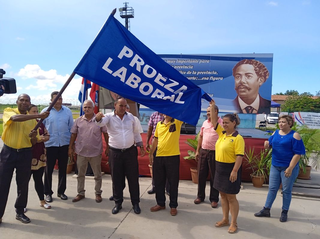 Reconocen labor de transportistas frente a incendio en Matanzas