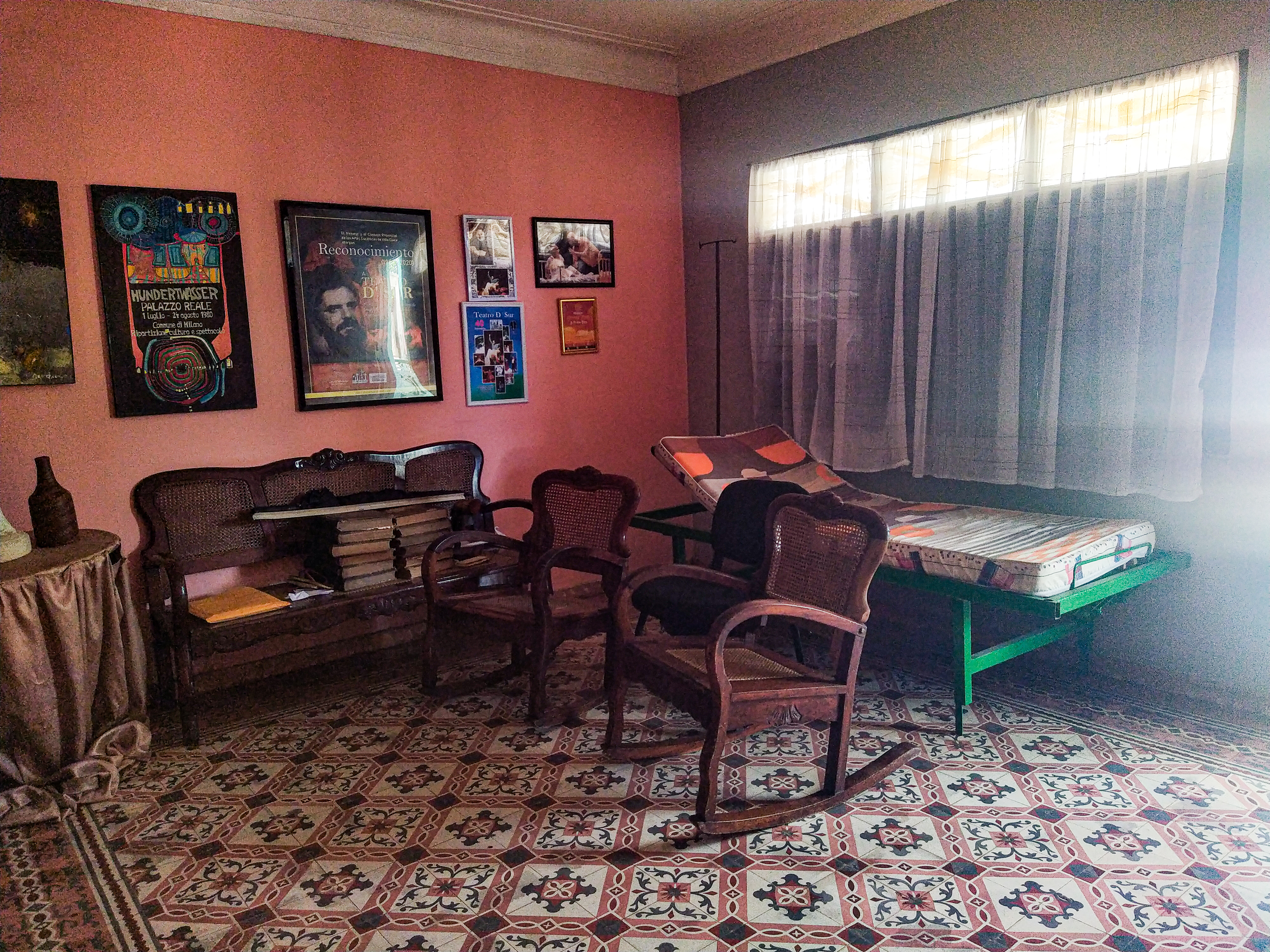 Sala de la casa de Pedro Vera, y también local de ensayo de Teatro D' Sur. Foto: la autora.