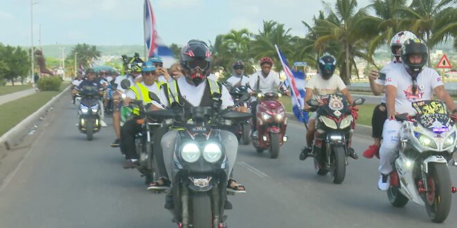 Caravana de Motoristas en homenaje a los caídos en el Incendio de la Base de Supertanqueros de la zona industrial de Matanzas.