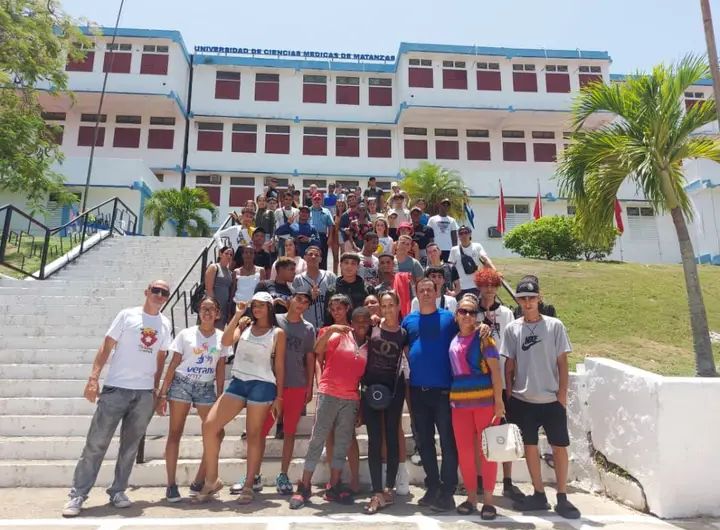 La Universidad de Ciencias Médicas de Matanzas les dio ayer la bienvenida a estos jóvenes de la FEEM llenos de ganas de disfrutar y aprender.