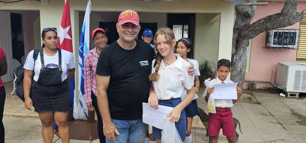 En la jornada fueron entregados los premios del concurso infantil “Salvemos al planeta”