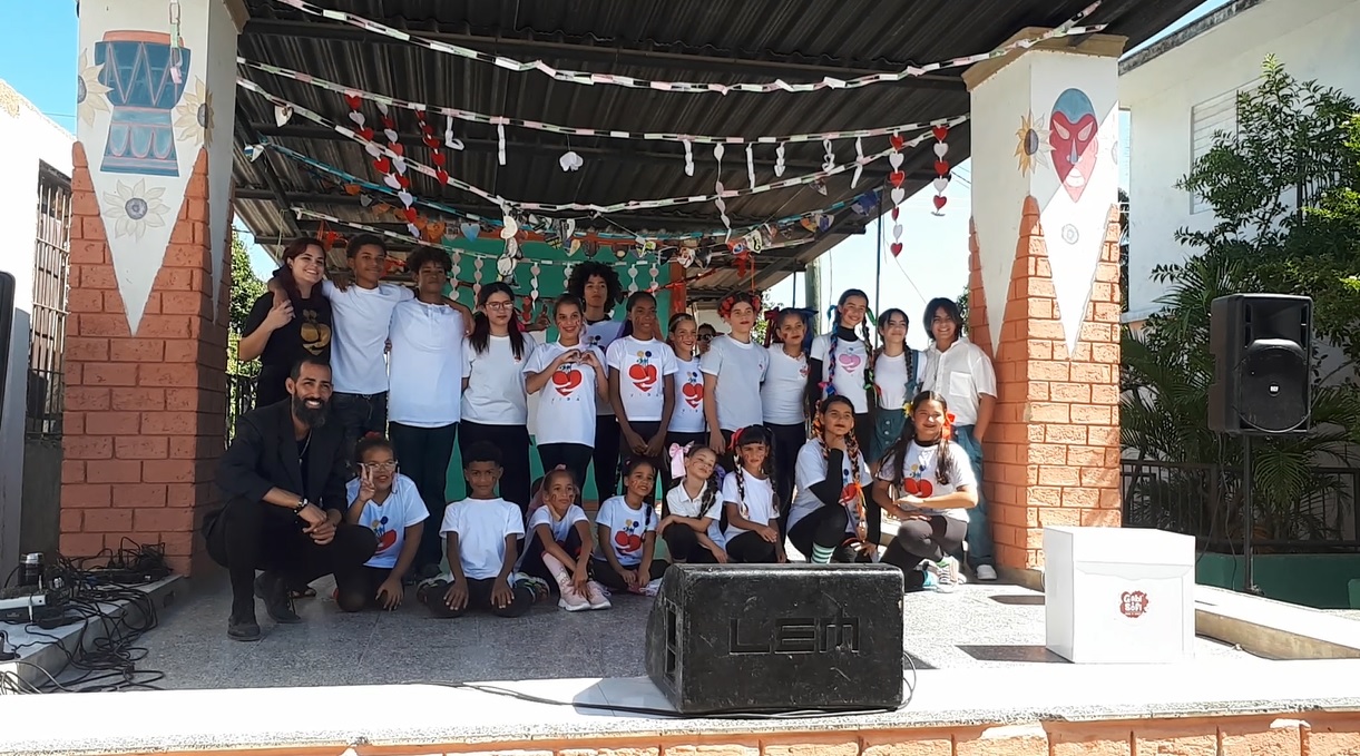 Compañía Infantil teatral musical Vida en primera edición Alma Infante