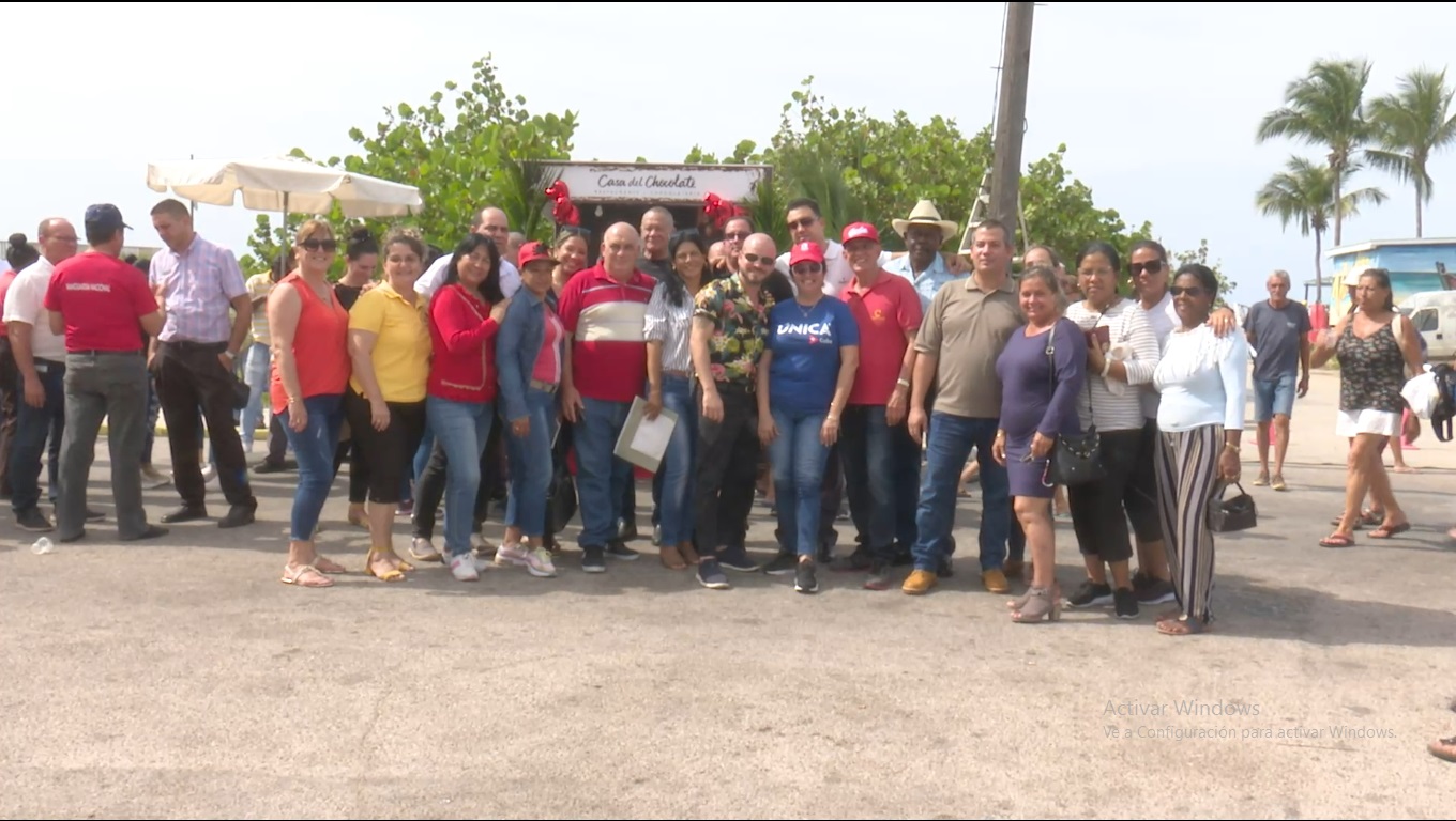 Celebran día del trabajador del turismo y la hotelería