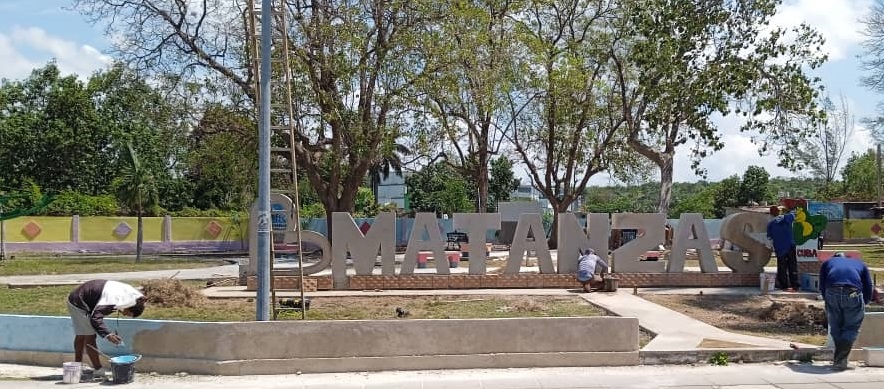 El parque urbano aledaño a la Terminal de Ómnibus Interprovincial, en la barriada neopoblana de la ciudad yumurina, ya exhibe una imagen diferente.